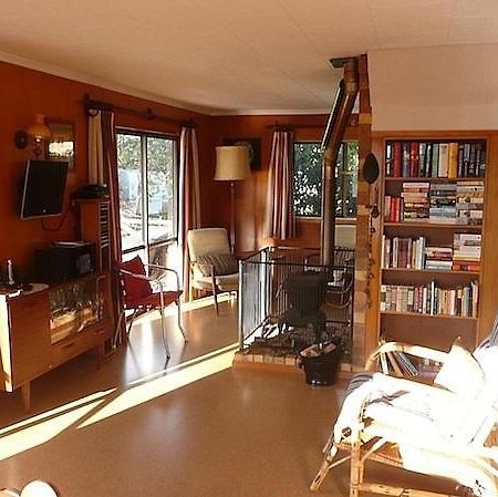 Cute Cottage - Cooks Beach Bach Esterno foto